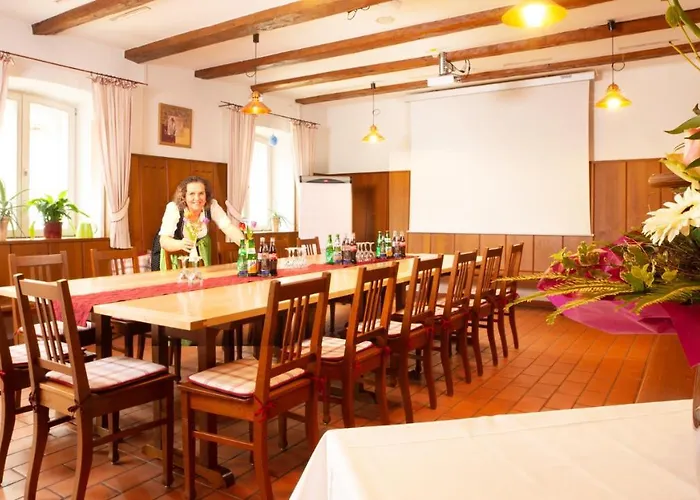 Pensionat Zum Alten Wirt Langenbach (Bavaria)